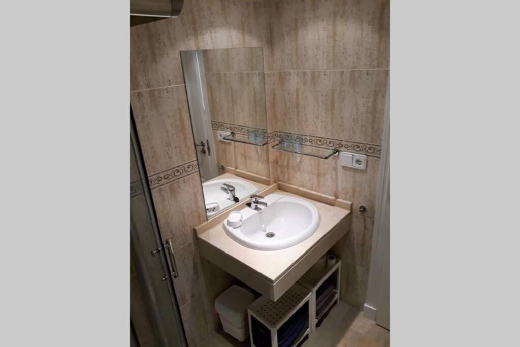 Beautiful Apartment In Duquesa Suites And Gardens Castillo de Sabinillas Ngoại thất bức ảnh