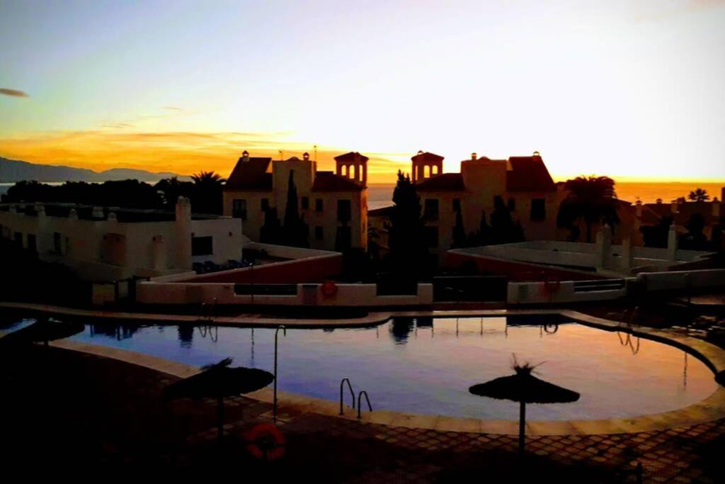Beautiful Apartment In Duquesa Suites And Gardens Castillo de Sabinillas Ngoại thất bức ảnh